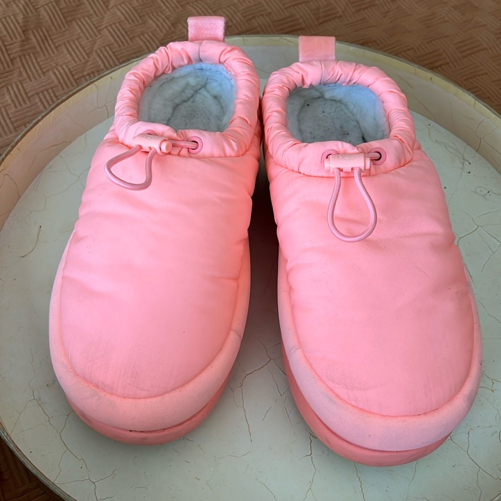UGG Maxi Clog Sweetheart Sheepskin Comfort Slippers